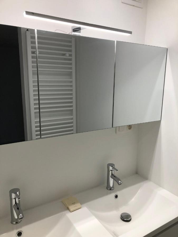 Appartamento Sint Andries Duplex Anversa Esterno foto